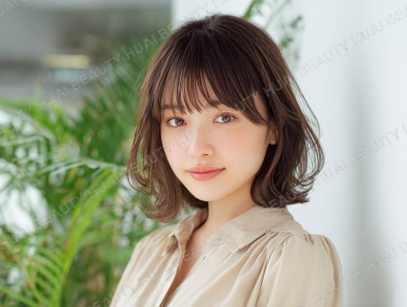 モカブラウンの丸みショートボブ - 横画像
