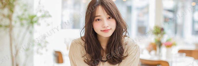 ダークブラウンのゆるふわパーマセミロング - ヘッダー